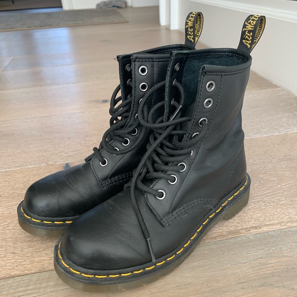 Dr. Marten’s in black size 6